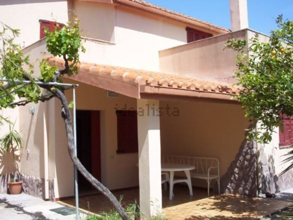 casa indipendente in affitto a Carloforte