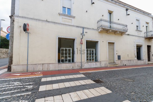 locale commerciale in affitto a Dolianova