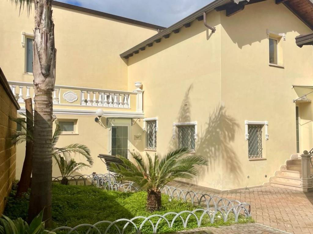 negozio in affitto a Dolianova