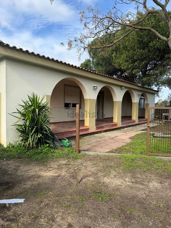 casa indipendente in affitto a Dolianova