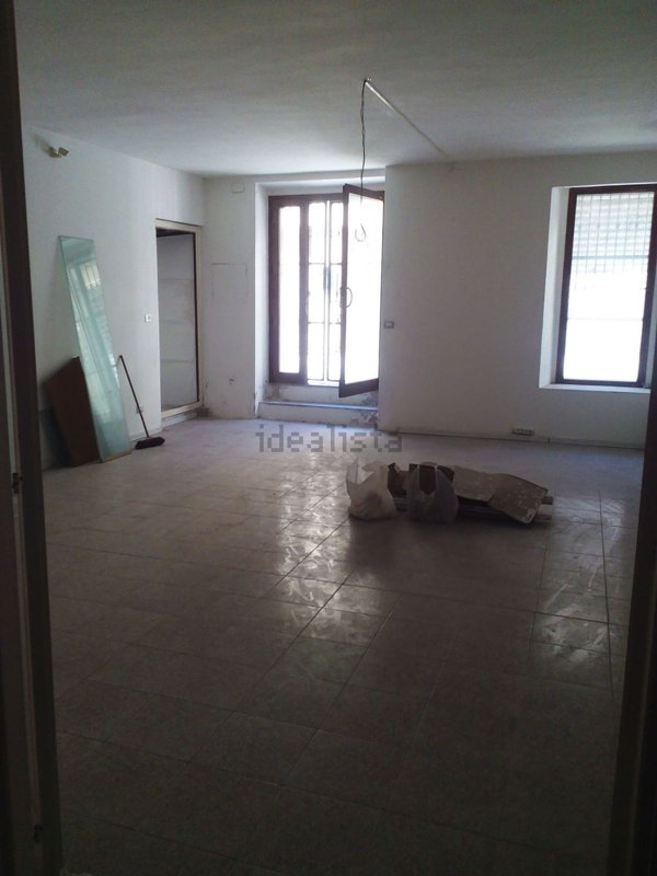 negozio in affitto ad Iglesias