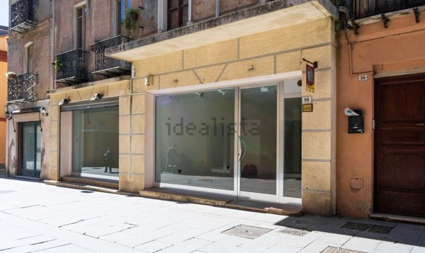 locale commerciale in affitto ad Iglesias