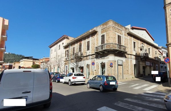 locale commerciale in affitto ad Iglesias