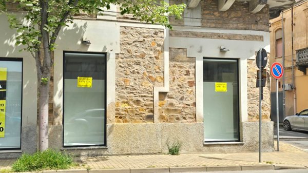 negozio in affitto ad Iglesias