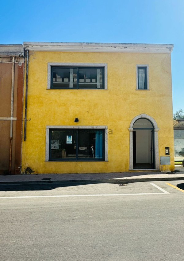 locale commerciale in affitto a Muravera