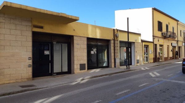 locale commerciale in affitto a Sanluri