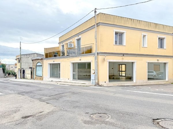 negozio in affitto a Sanluri