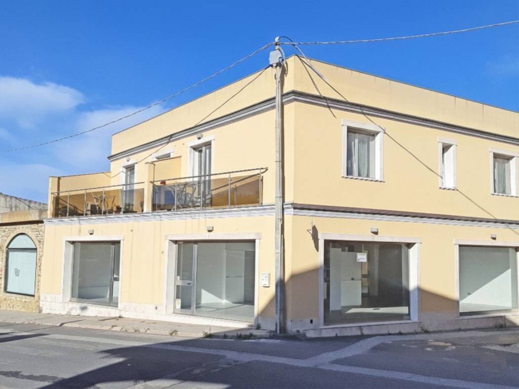 locale commerciale in affitto a Sanluri in zona Sanluri Stato