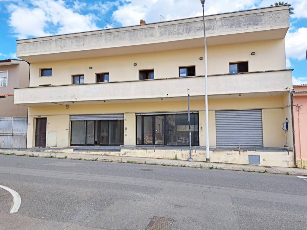 locale commerciale in affitto a Sanluri in zona Sanluri Stato