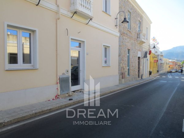 locale commerciale in affitto a Villasimius