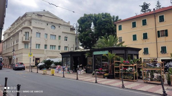 locale commerciale in affitto a Bordighera