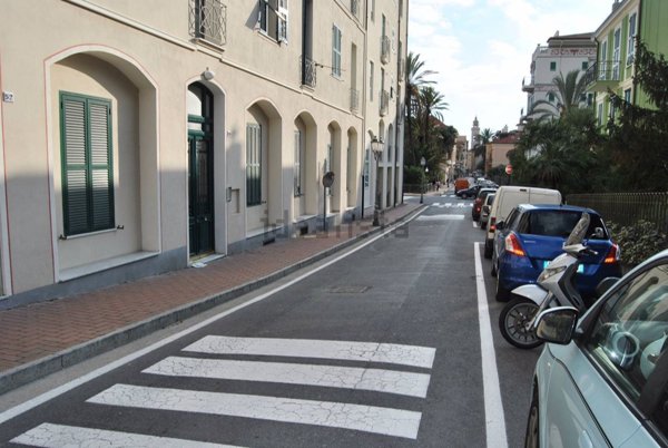 negozio in affitto a Bordighera