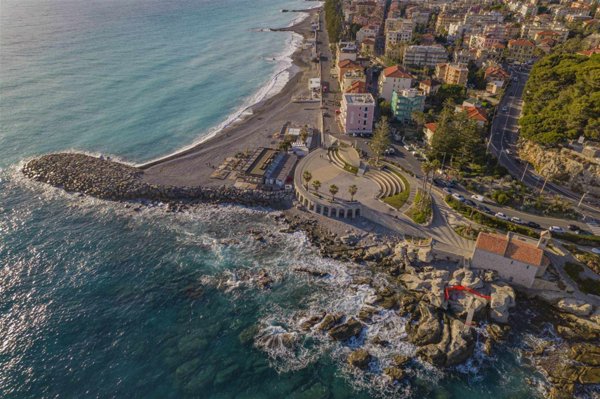 ufficio in affitto a Bordighera