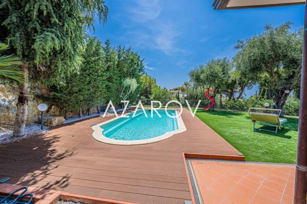 casa indipendente in affitto a Bordighera