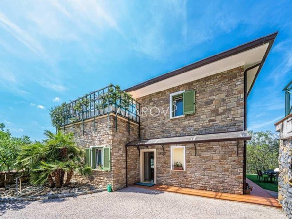 casa indipendente in affitto a Bordighera