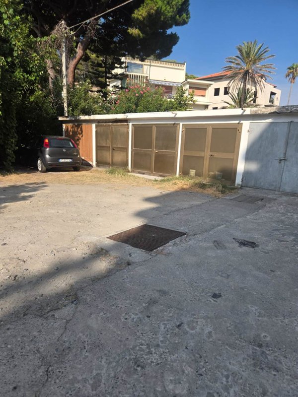 ufficio in affitto a Bordighera