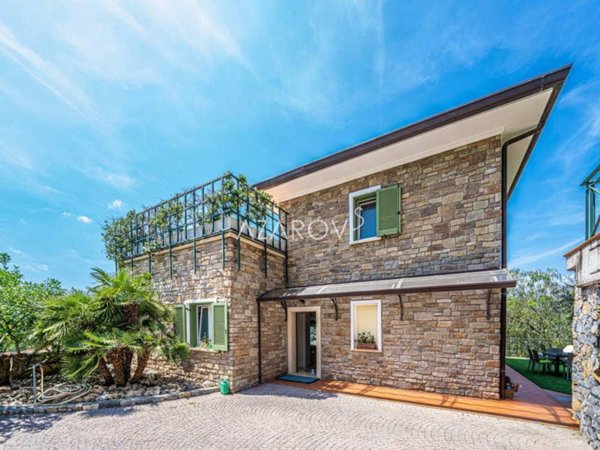 casa indipendente in affitto a Bordighera