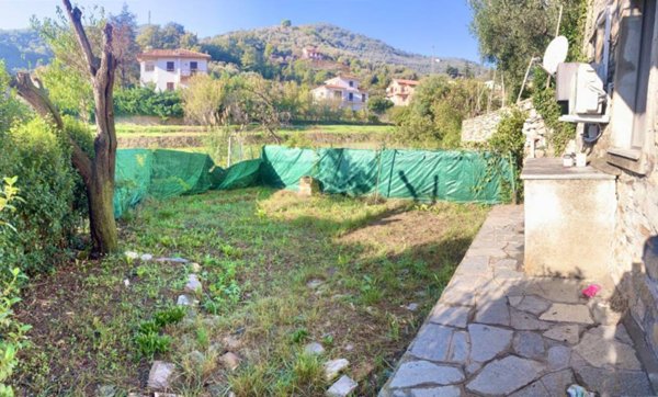 appartamento in affitto a Chiusavecchia in zona Sarola