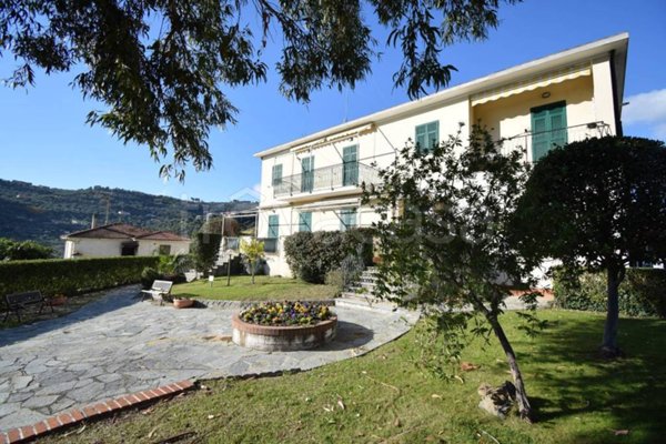 appartamento in affitto a Diano Castello