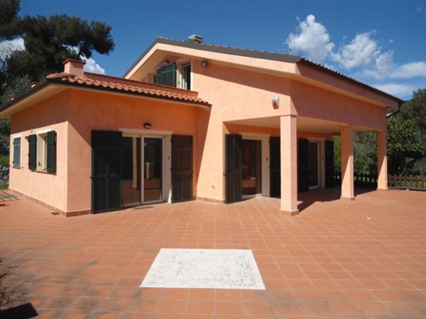 casa indipendente in affitto a Diano Marina
