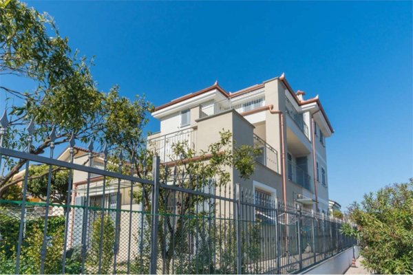 casa indipendente in affitto a Diano Marina