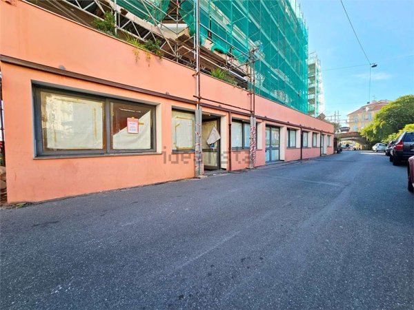 locale commerciale in affitto a Diano Marina