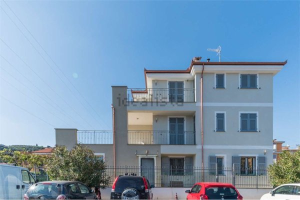 casa indipendente in affitto a Diano Marina