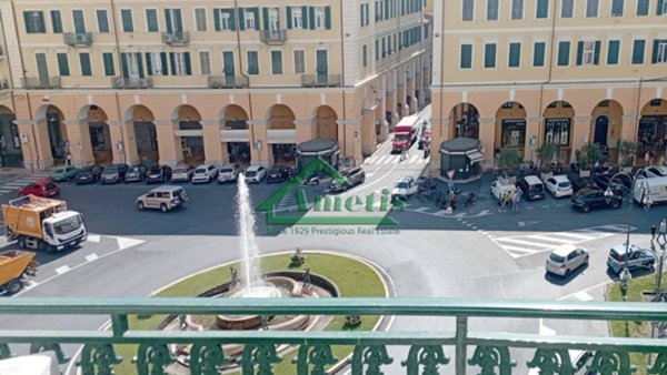 negozio in affitto ad Imperia in zona Oneglia