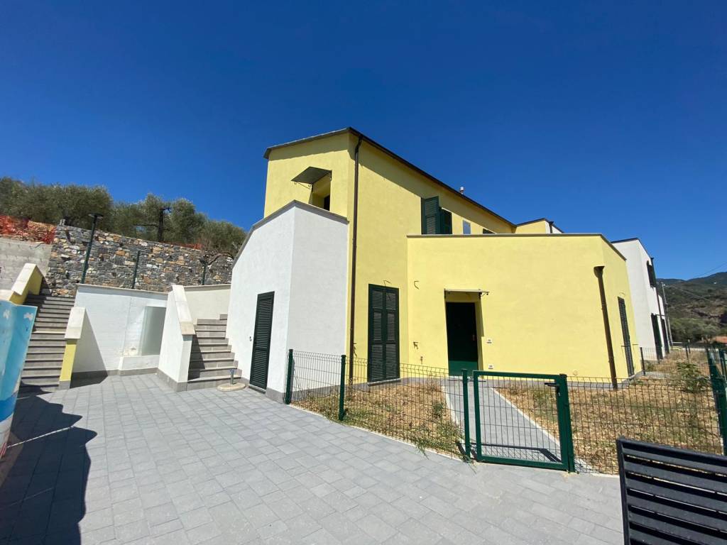appartamento in affitto ad Imperia in zona Oneglia