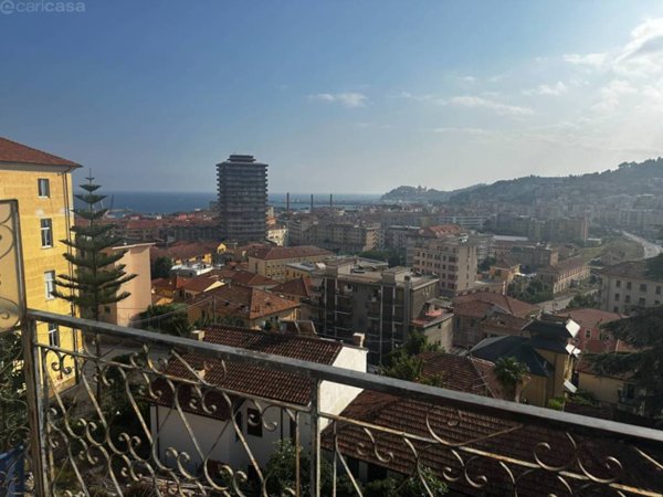 appartamento in affitto ad Imperia in zona Oneglia
