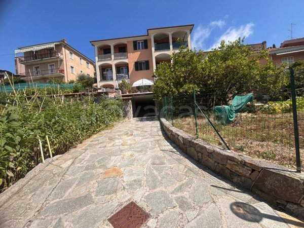 appartamento in affitto ad Imperia in zona Oneglia
