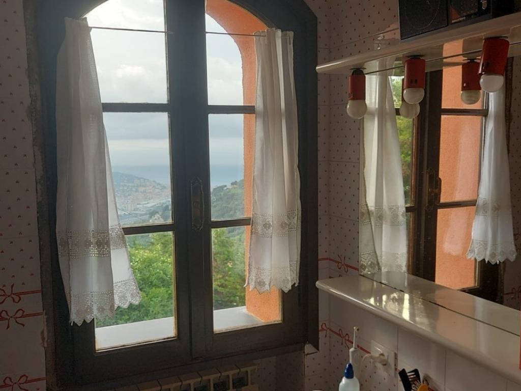 appartamento in affitto ad Imperia in zona Oneglia