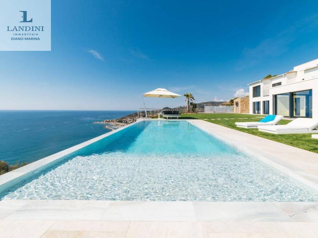 casa indipendente in affitto ad Imperia in zona Poggi