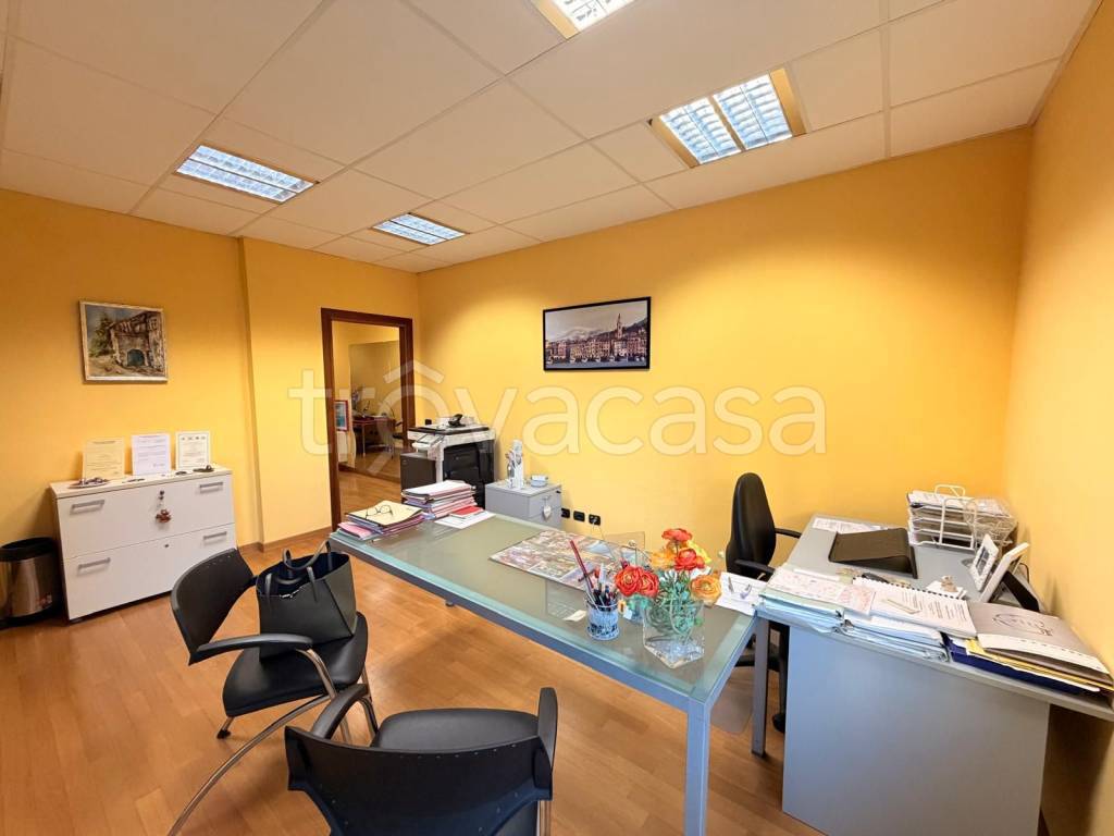 ufficio in affitto ad Imperia in zona Oneglia