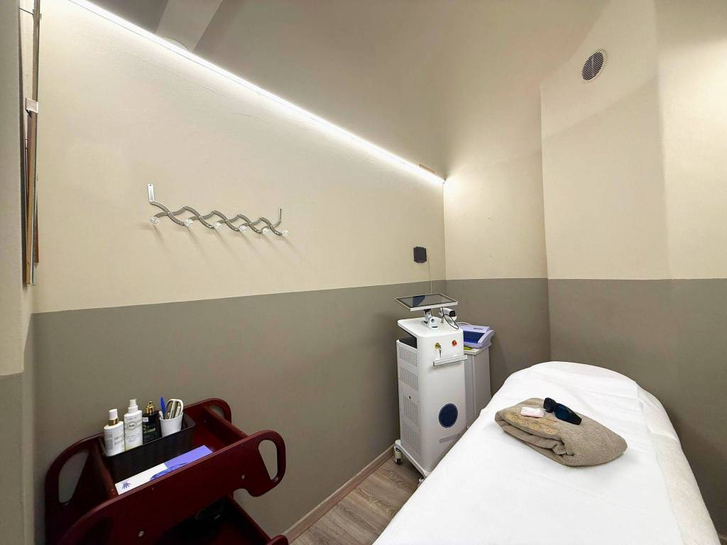 negozio in affitto ad Imperia in zona Oneglia