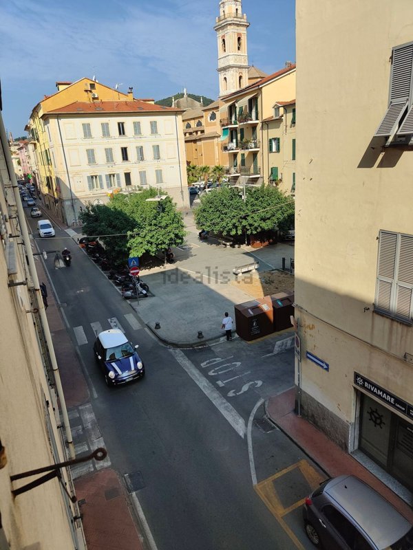 appartamento in affitto ad Imperia in zona Oneglia