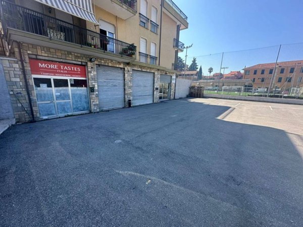 negozio in affitto ad Imperia in zona Porto Maurizio