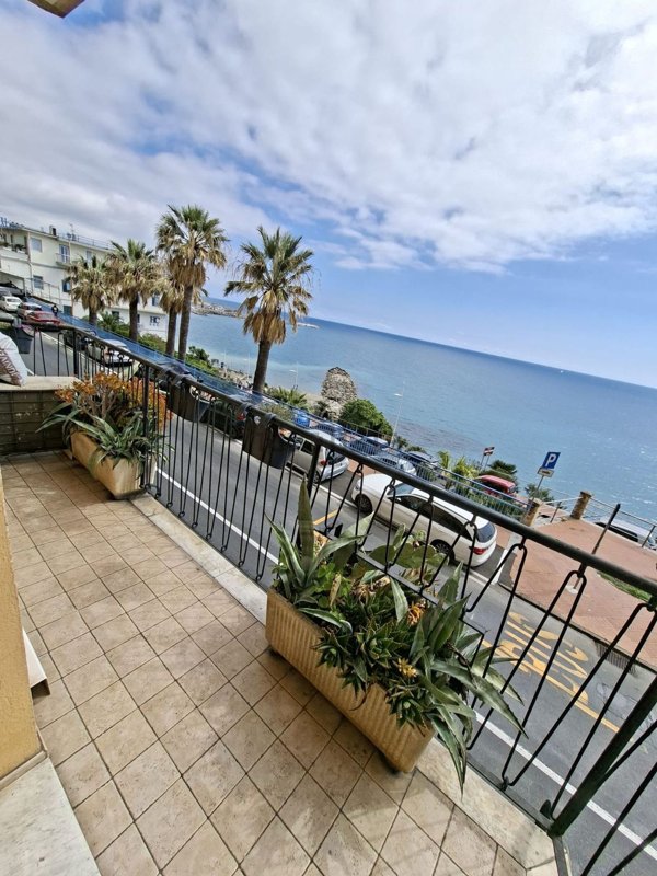 appartamento in affitto ad Imperia in zona Porto Maurizio