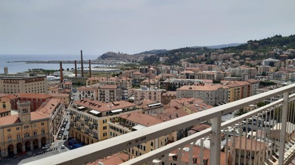 appartamento in affitto ad Imperia in zona Oneglia