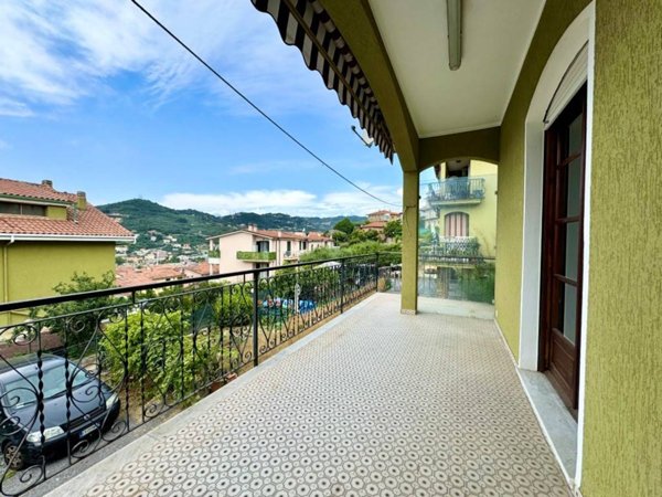 appartamento in affitto ad Imperia in zona Oneglia