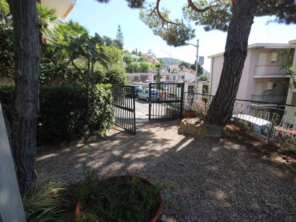 appartamento in affitto ad Ospedaletti