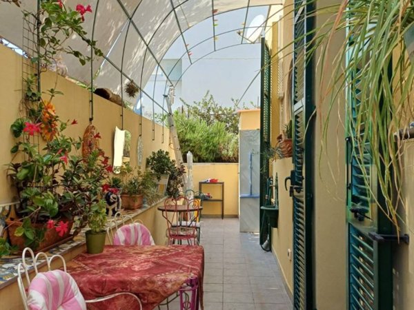 casa indipendente in affitto ad Ospedaletti