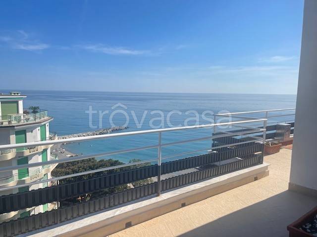 appartamento in affitto ad Ospedaletti