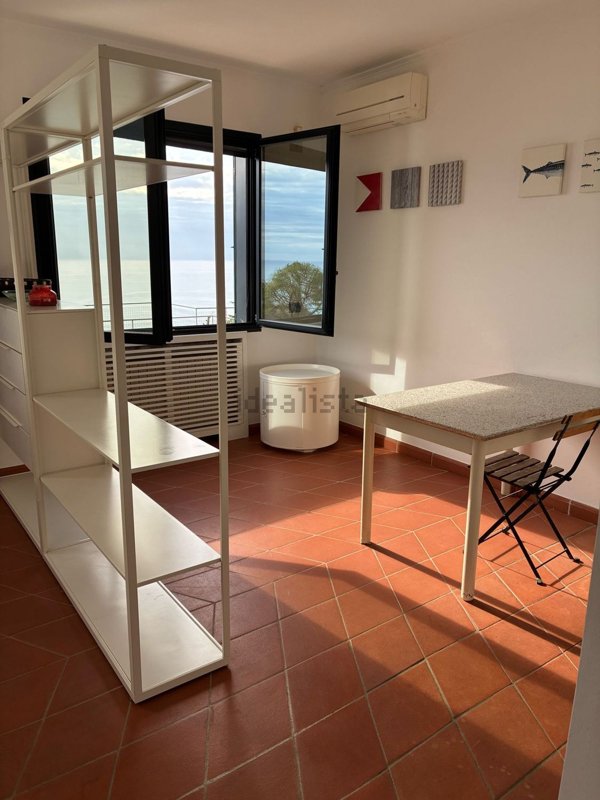 appartamento in affitto ad Ospedaletti