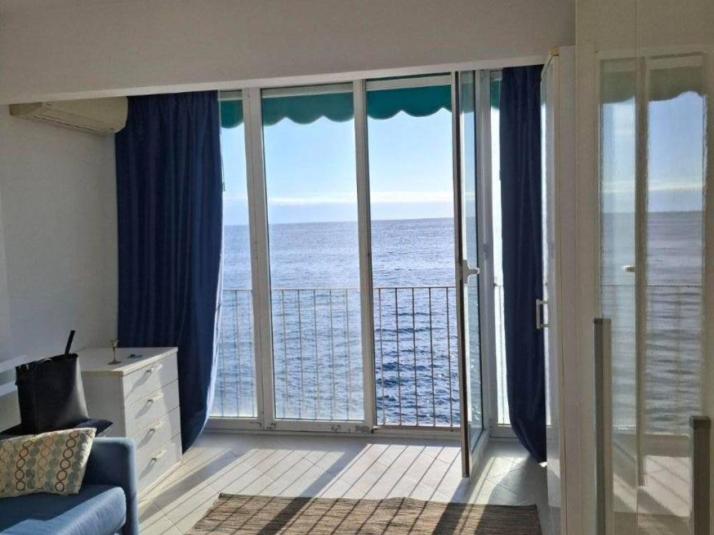 appartamento in affitto ad Ospedaletti