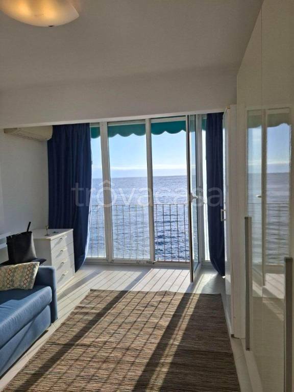 appartamento in affitto ad Ospedaletti