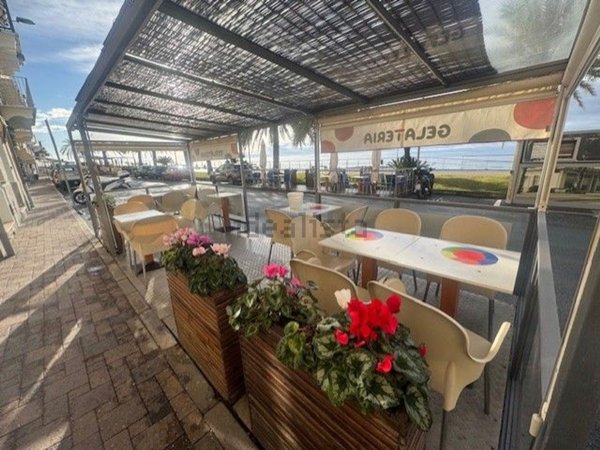 negozio in affitto ad Ospedaletti