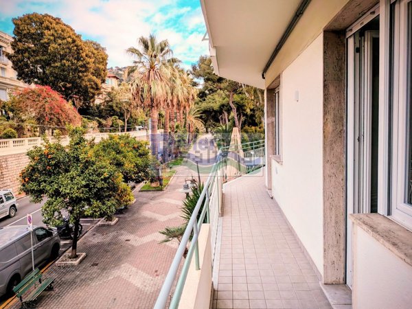 appartamento in affitto ad Ospedaletti