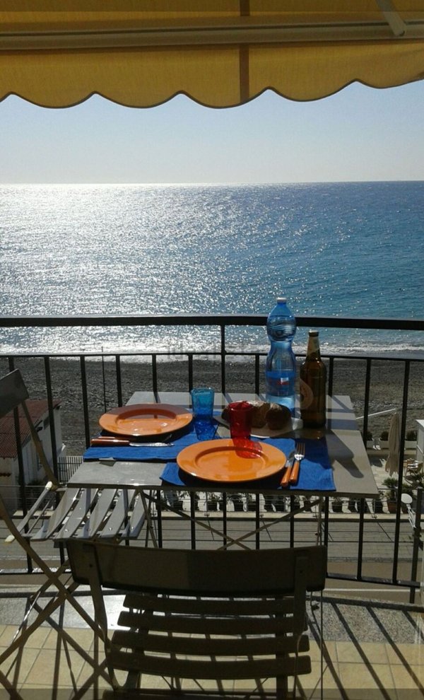 appartamento in affitto ad Ospedaletti