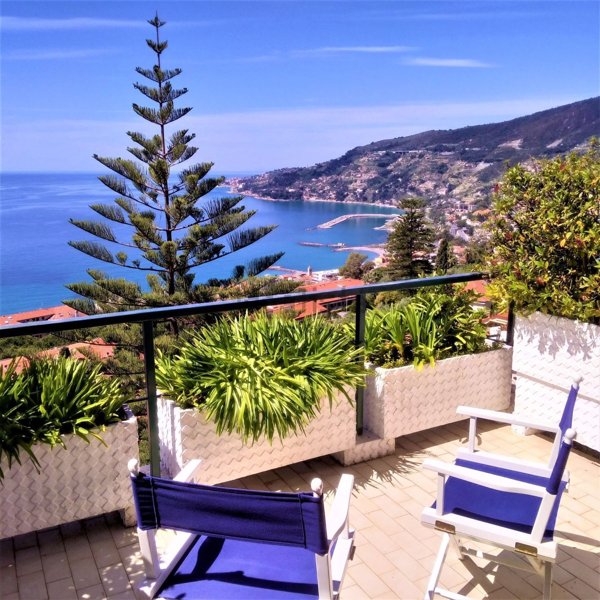 appartamento in affitto ad Ospedaletti